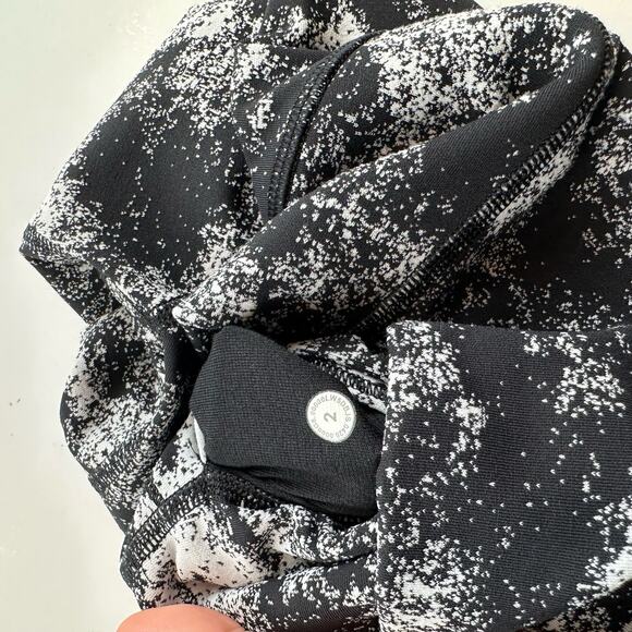 Lululemon wunder under Leggings  Aerify Jacquard Black Alpine White Size 2 - Picture 5 of 8